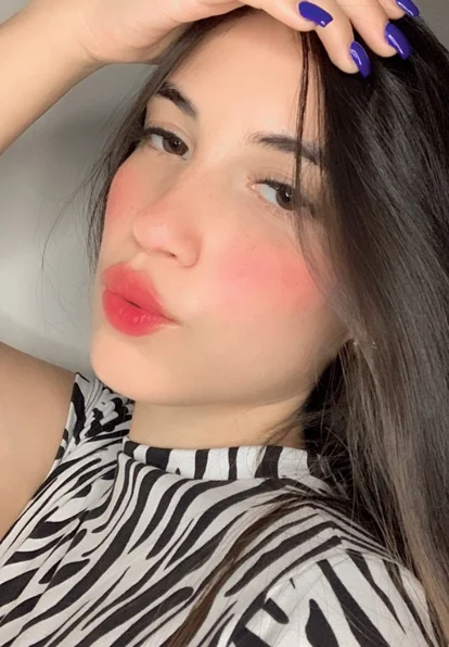 Sara, 22, from Venezuela — live 1 on 1 cam chat on cherrycam.live